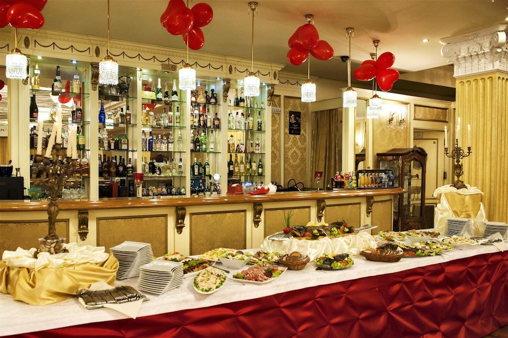Spa Hotel Gloria Przemysl Ngoại thất bức ảnh