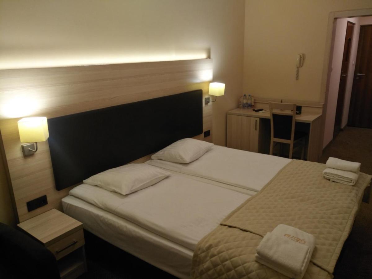 Spa Hotel Gloria Przemysl Ngoại thất bức ảnh