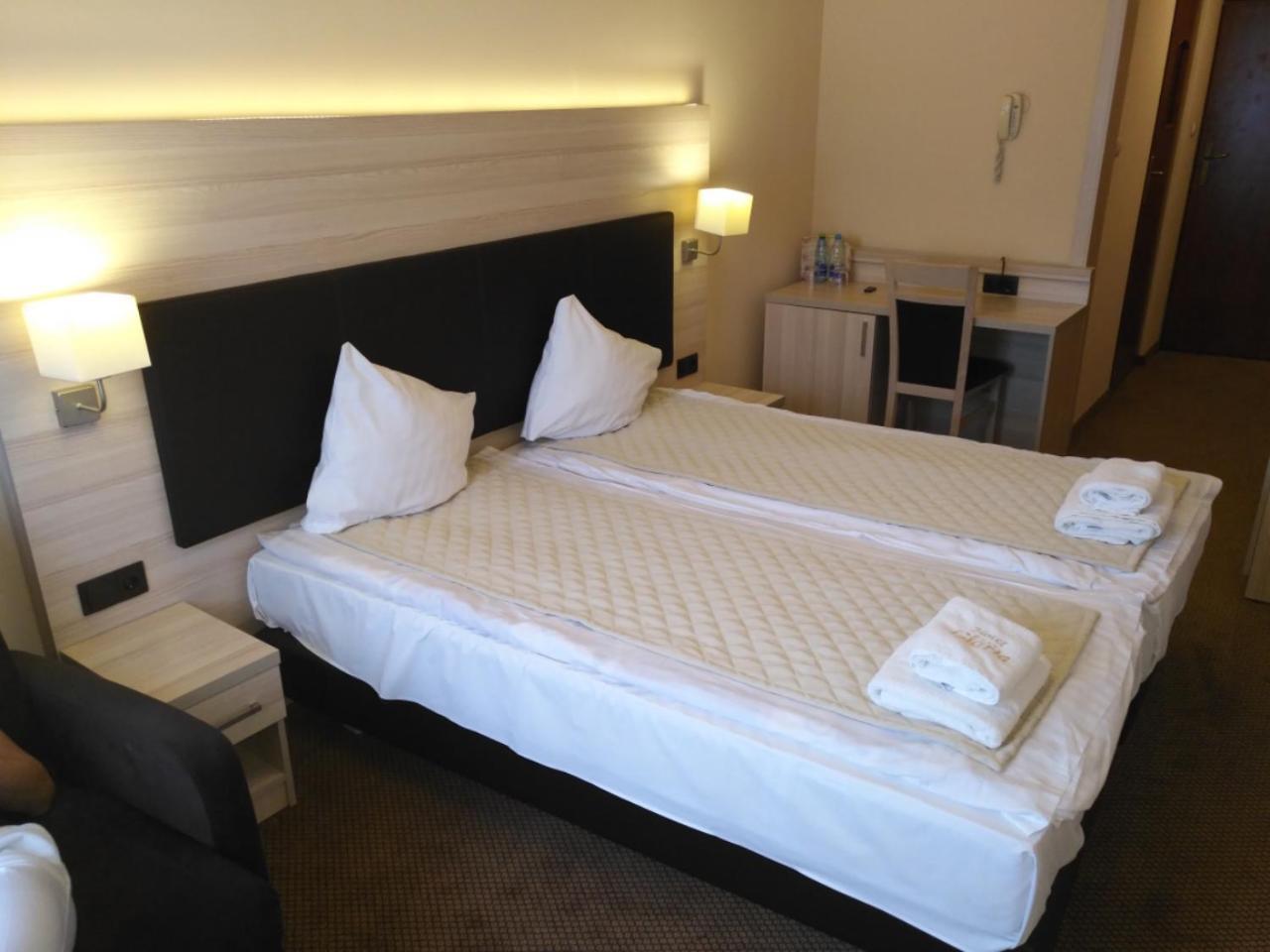 Spa Hotel Gloria Przemysl Ngoại thất bức ảnh