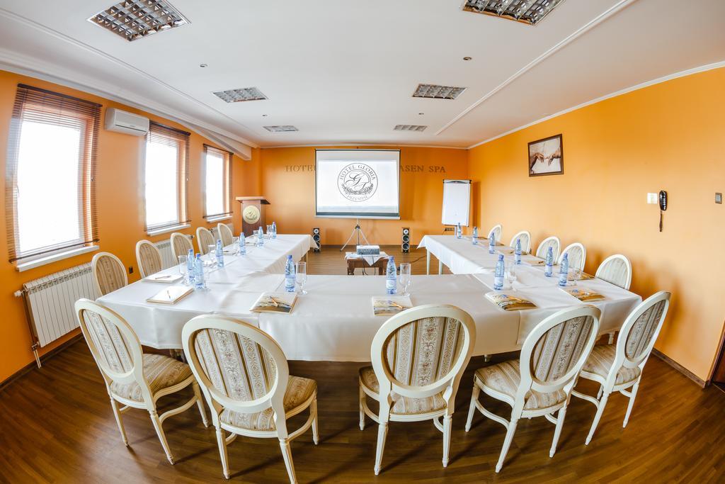 Spa Hotel Gloria Przemysl Ngoại thất bức ảnh